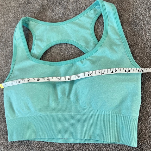 NVGTN Eclipse Seamless Sports Bra - Picture 6 of 7